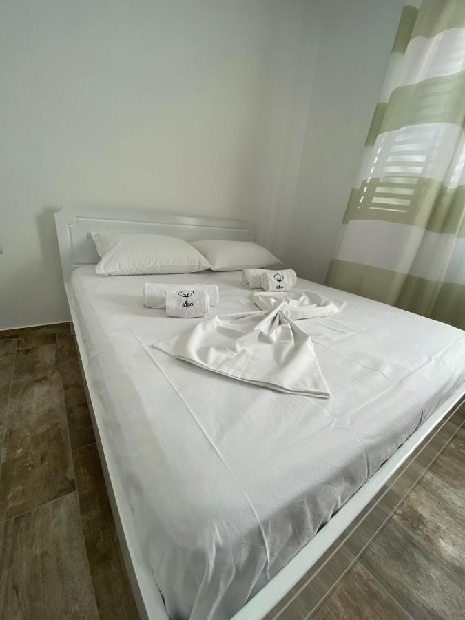 Hotel Vila Arlind Vlorë Exterior foto
