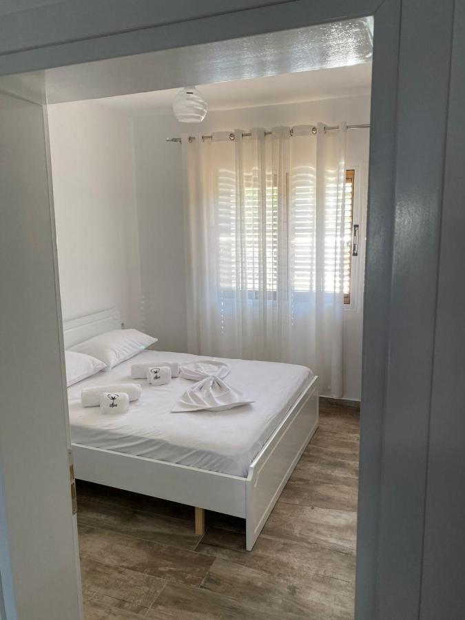 Hotel Vila Arlind Vlorë Exterior foto